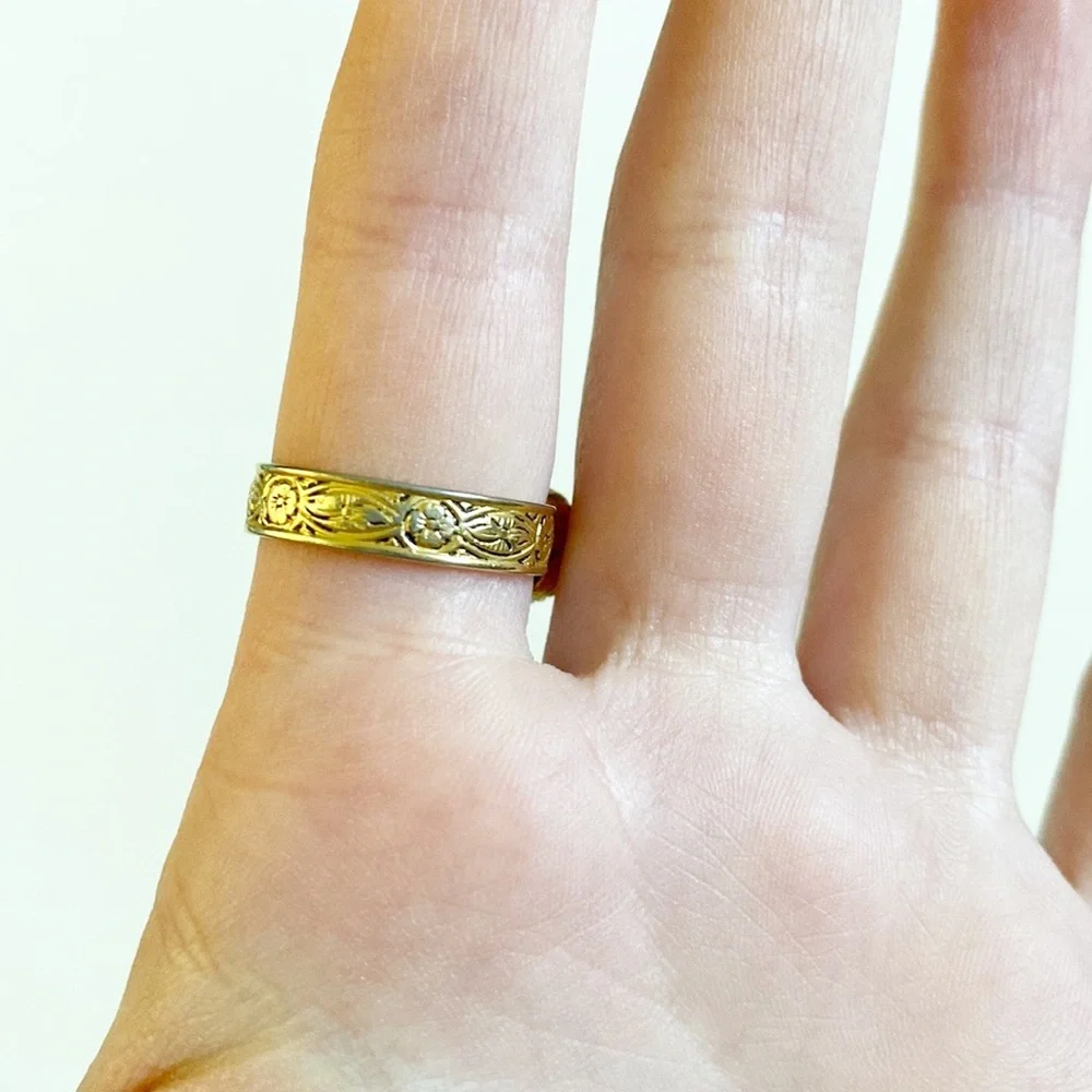 Vintage this ring